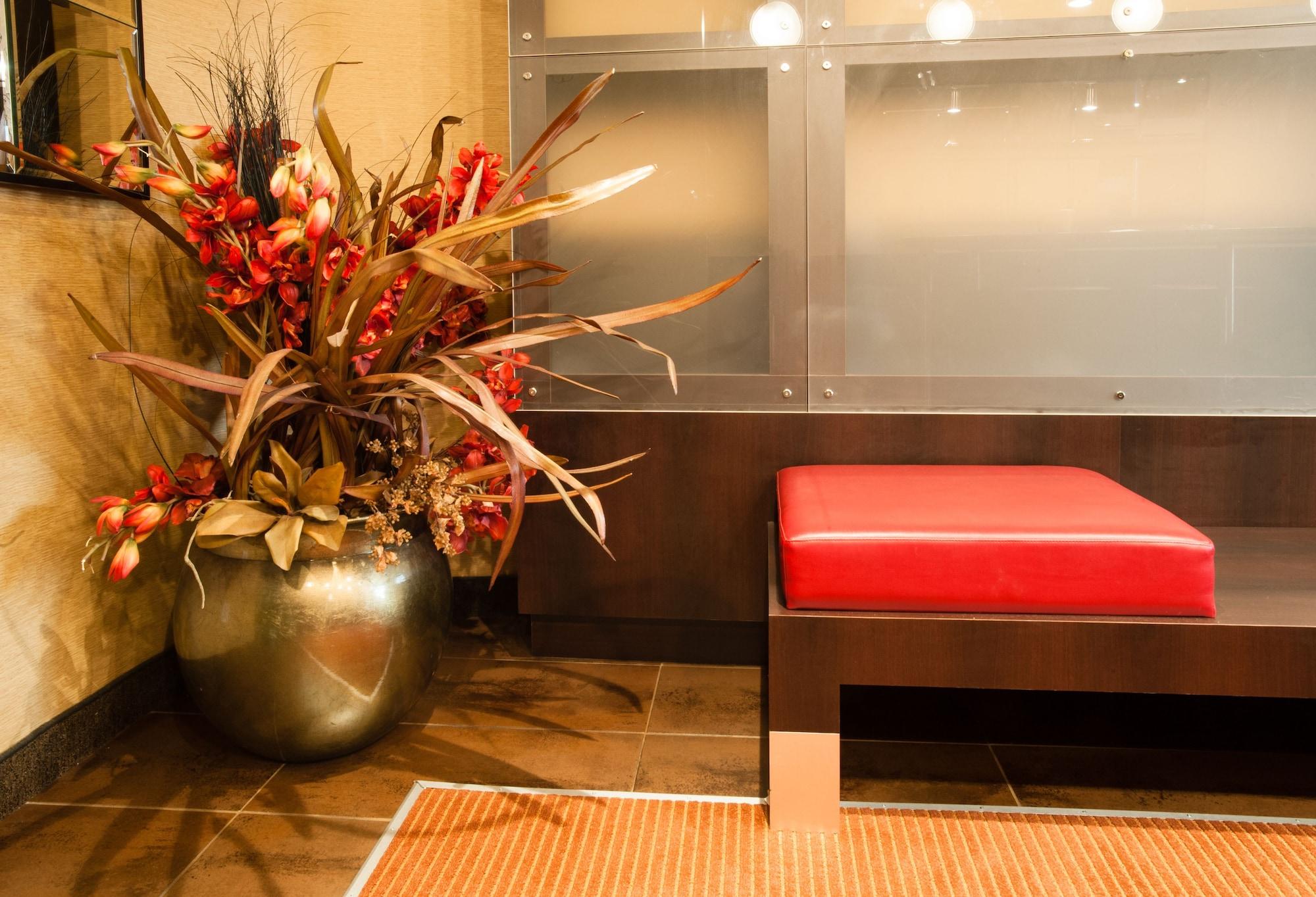 Le Chabrol Hotel & Suites Montreal Luaran gambar
