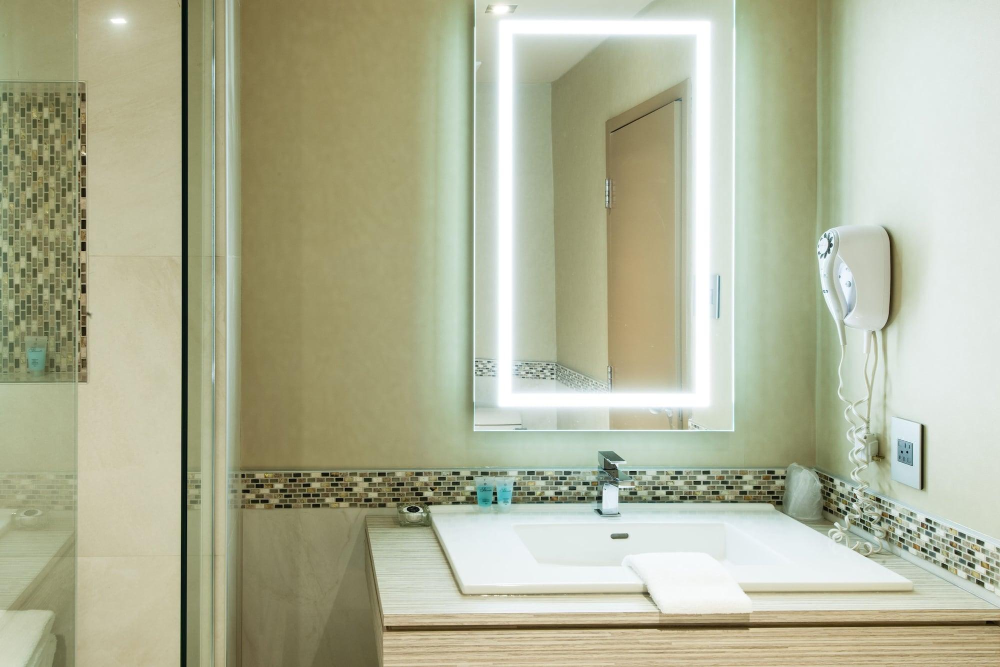 Le Chabrol Hotel & Suites Montreal Luaran gambar