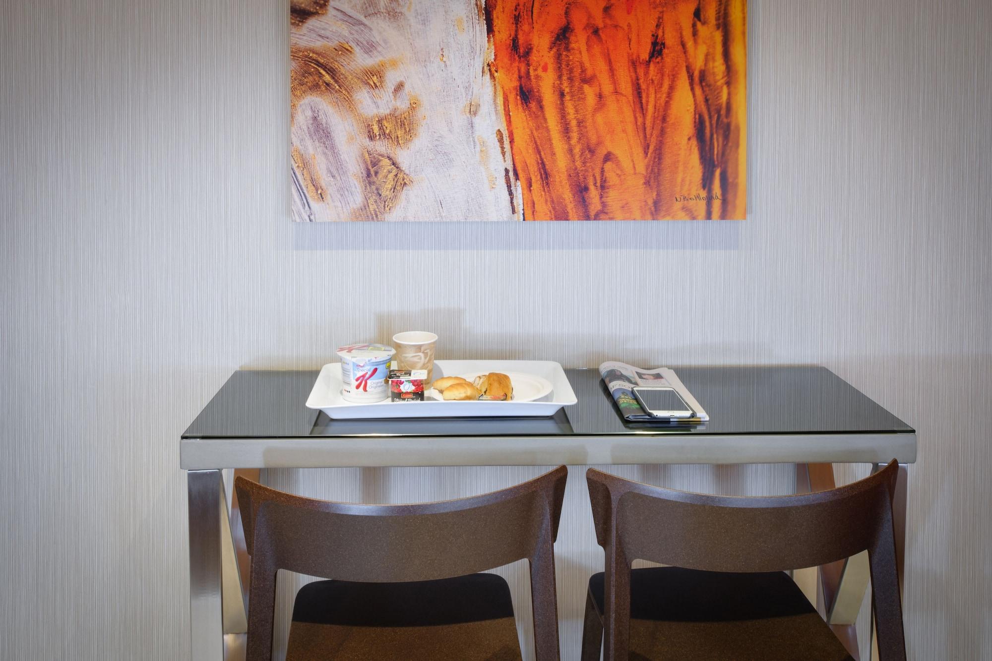 Le Chabrol Hotel & Suites Montreal Luaran gambar