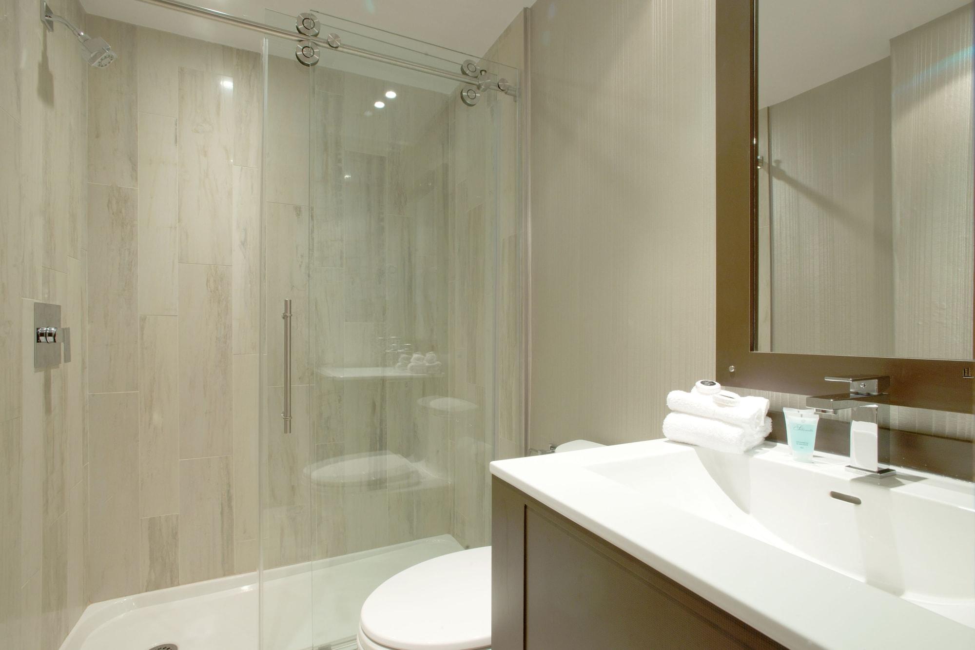 Le Chabrol Hotel & Suites Montreal Luaran gambar