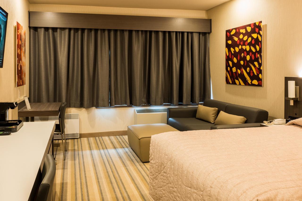 Le Chabrol Hotel & Suites Montreal Luaran gambar