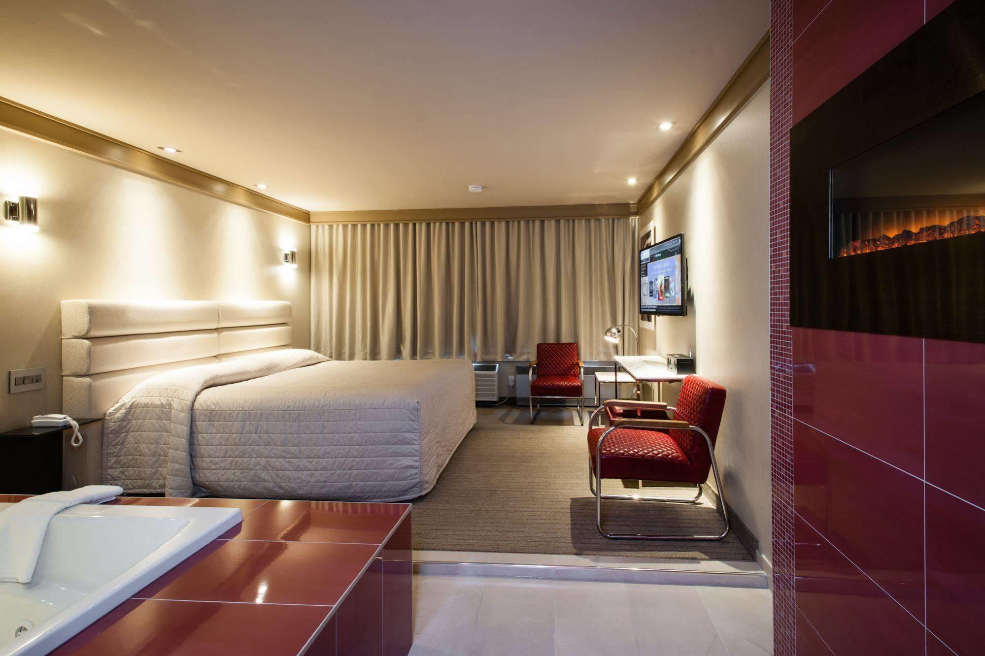 Le Chabrol Hotel & Suites Montreal Luaran gambar